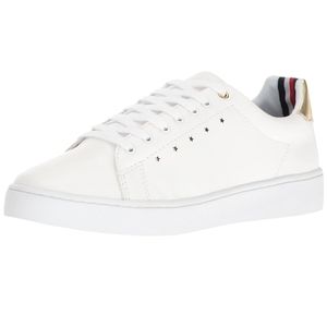 Woman's Tommy Hilfiger Sassa  Sneakers Sz 9